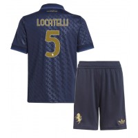 Dětský fotbalový dres Juventus Manuel Locatelli #5 2024-25 Třetí Krátký Rukáv (+ trenýrky)